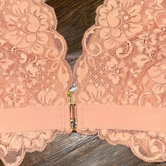 We are HAH NWT SZ L - Picture 2 of 6